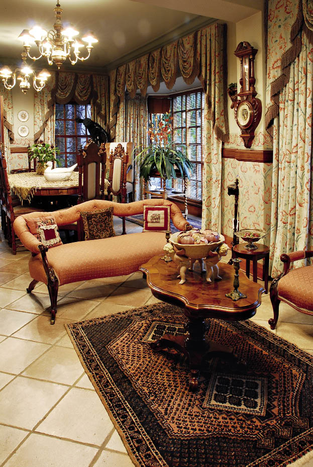 OldWorld Charm SA Home Owner