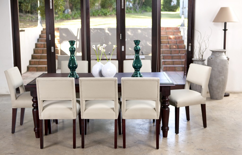 Delicious dining room décor from Rochester Furniture