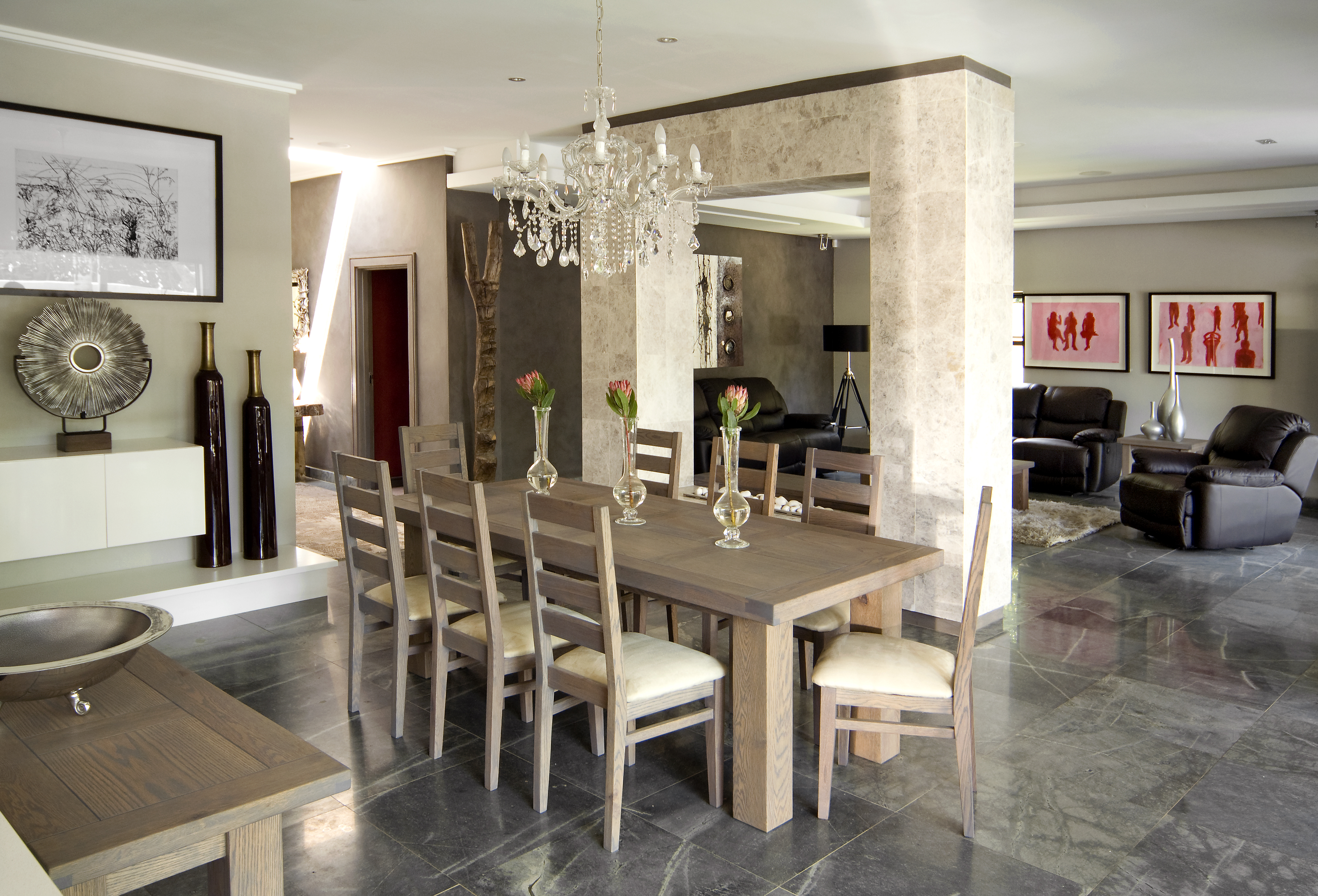 Delicious dining room décor from Rochester Furniture