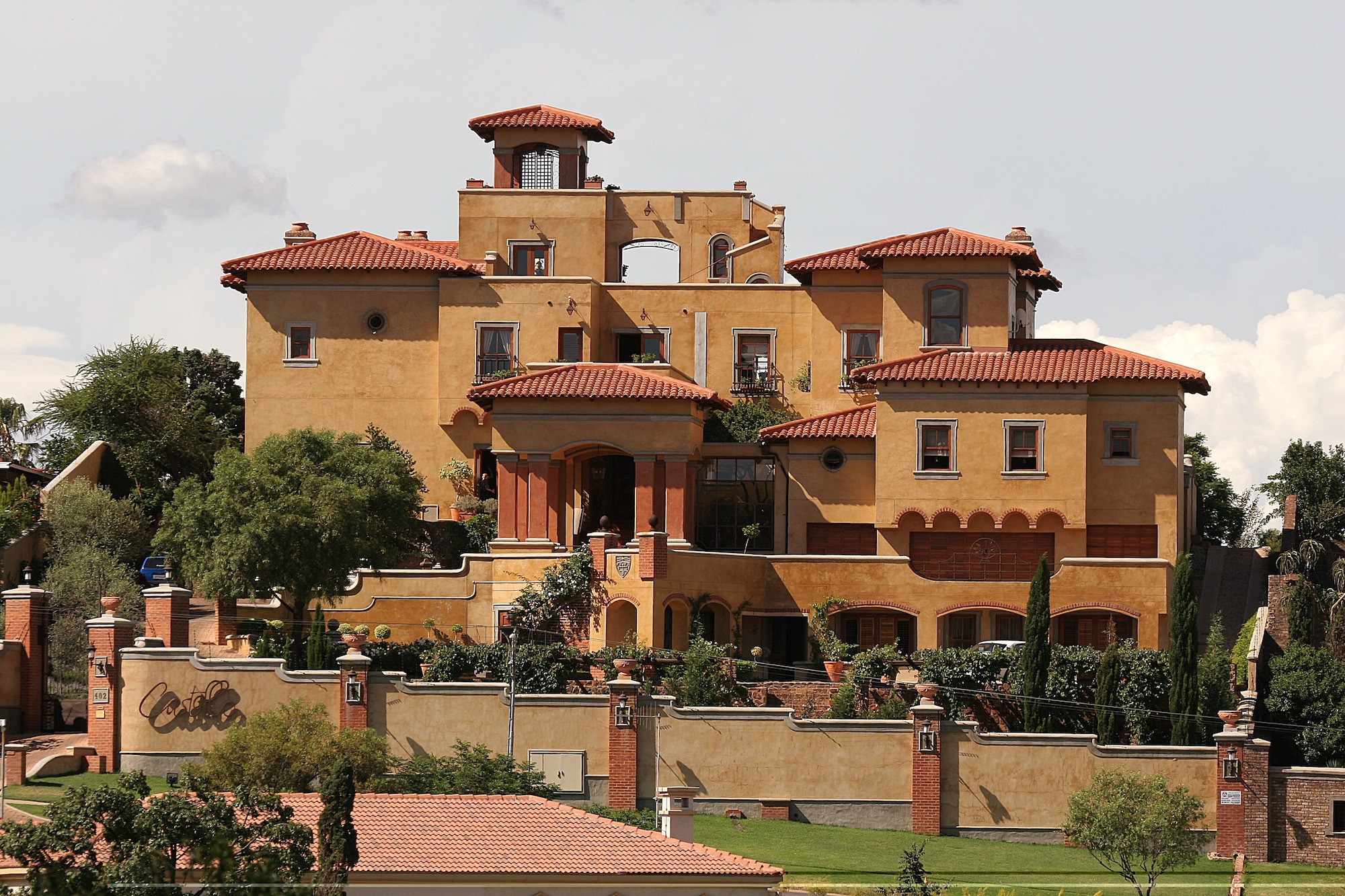 Castello di Monte celebrates its 10 year anniversary