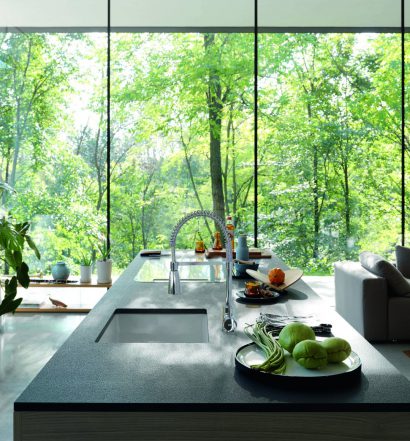 8 Ways to make a small kitchen look bigger